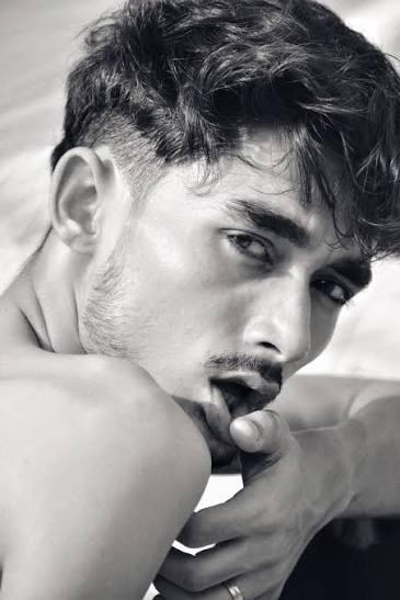 Real sexy Girl only ( Genuine )