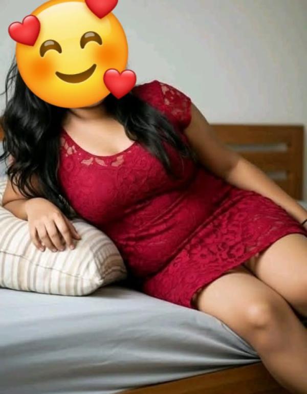 FULL SERVICE WITH BEAUTIFUL GIRL