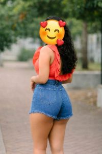 Full Service Beautiful Girl