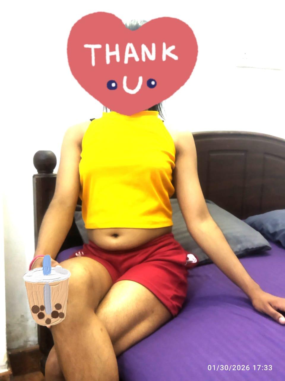 Full service beautiful gril