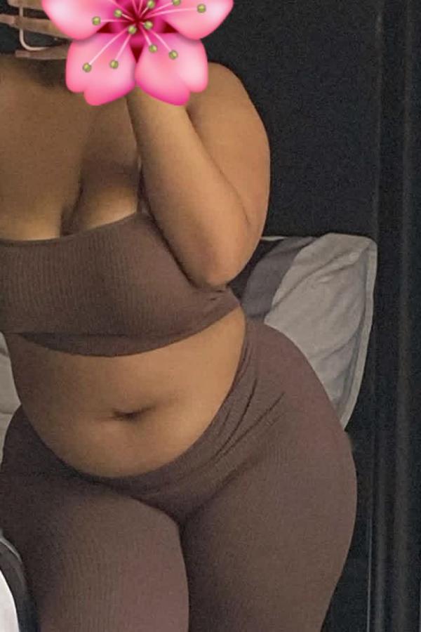 🌻🌻 2 SHOT 5500 Full service at Borella really details 4000 with room Really photo 💯 🔴🔴