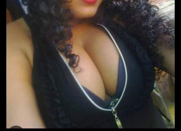 FULL SERVICE WITH BEAUTIFUL GIRL