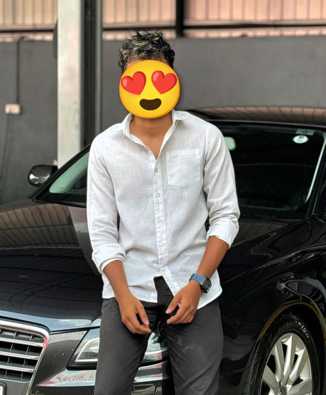 අක්කා කෙනෙක් සොයයි.