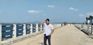 Girls only ඔයත් කතාකරන්න හිතේ තියන් හැඟීම් කියන්න විදින්න කෙනෙක් නැති ඔබත් කතාකරන්න