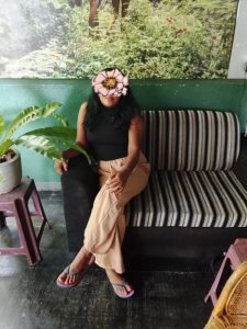 BEAUTIFUL GIRL FULL SERVICE