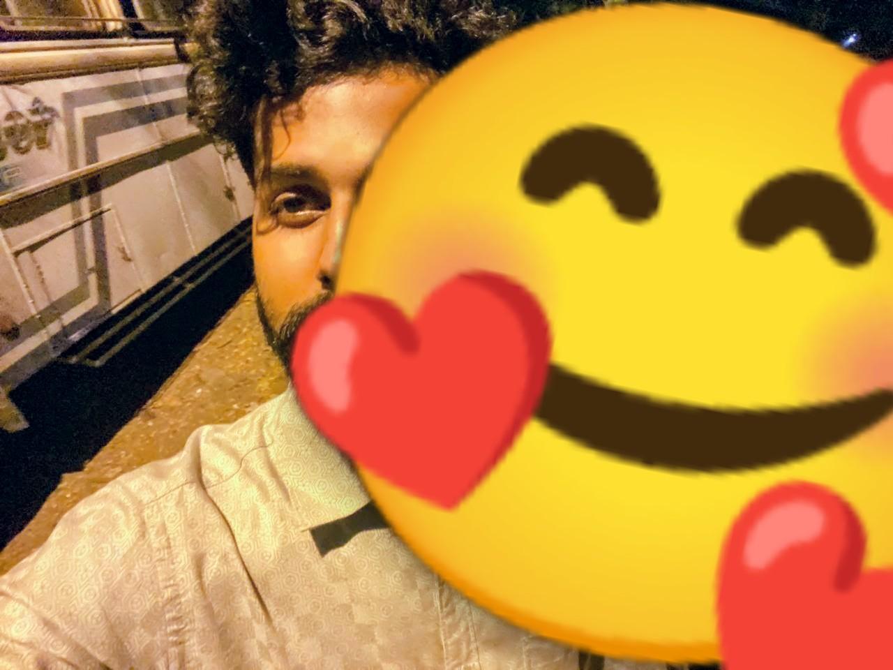 Girls only chat with me my age 23 my real pic