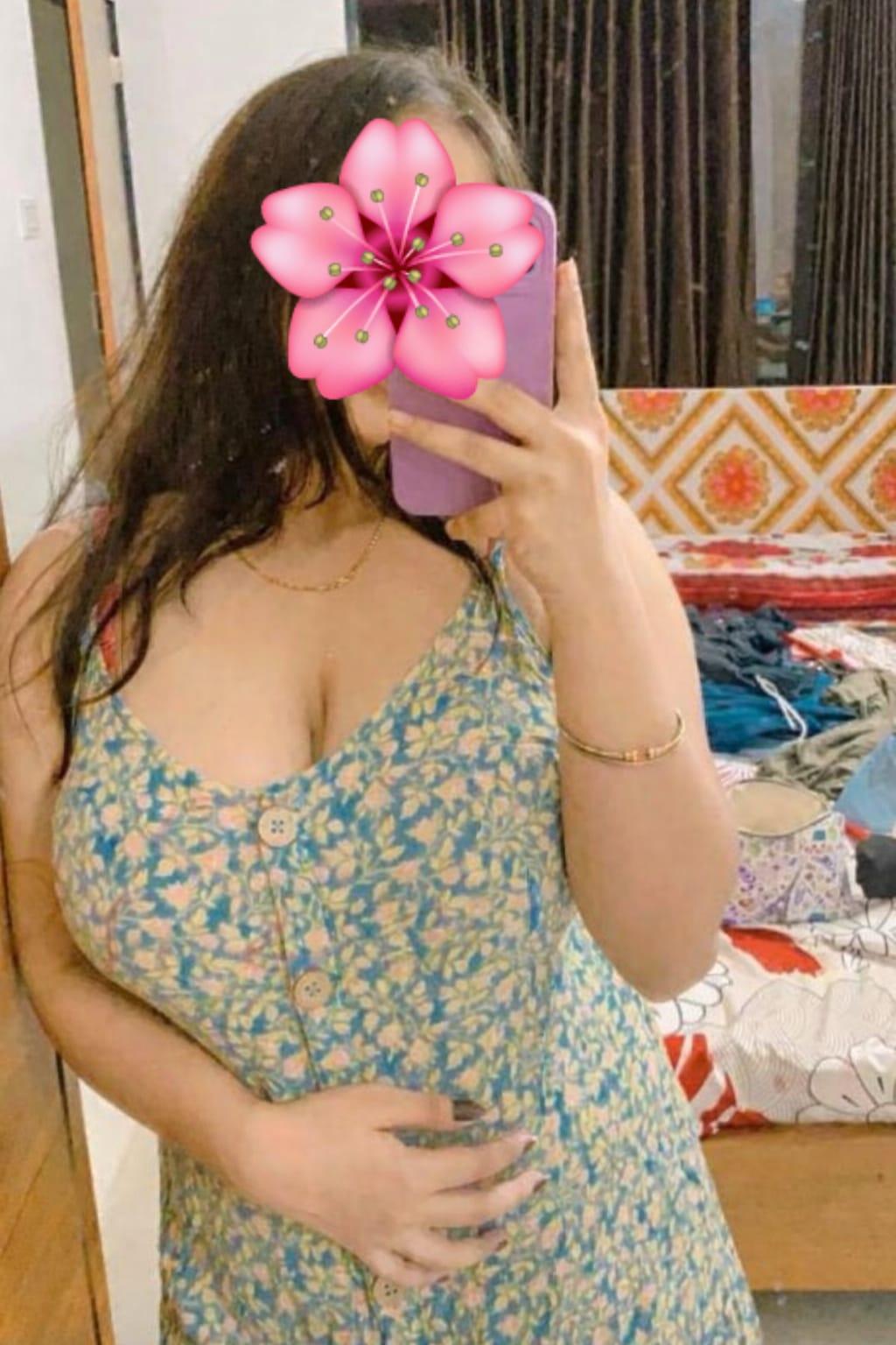 Real Girl Hot Live Cam show 📸💋🥵 (With Full Face)