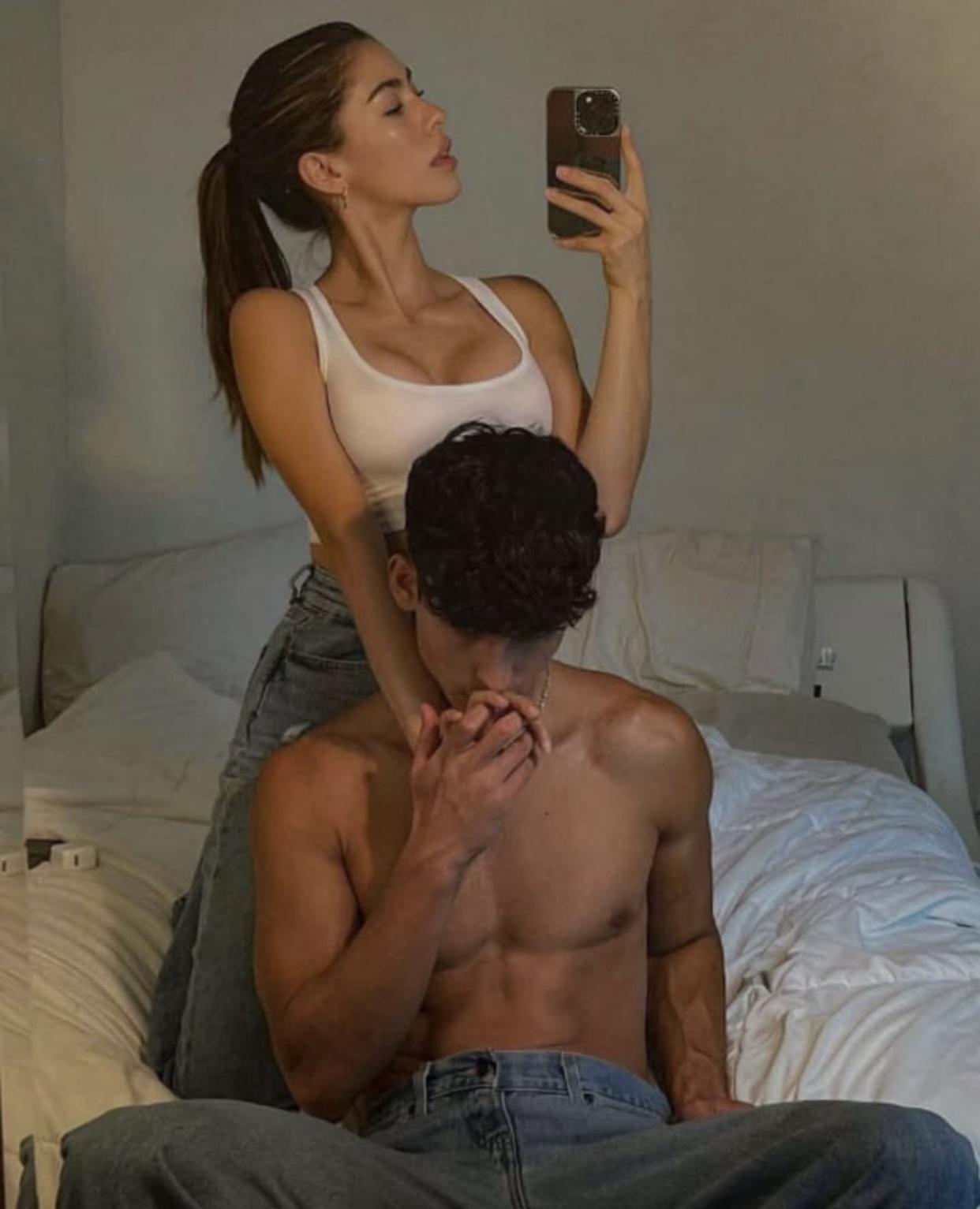 Special For Young girl And Auntys Age Between 16-50 Years Women ❤️