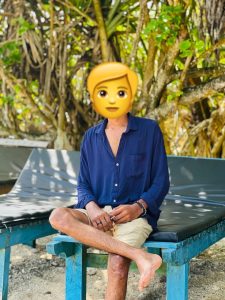 Girls and couples only