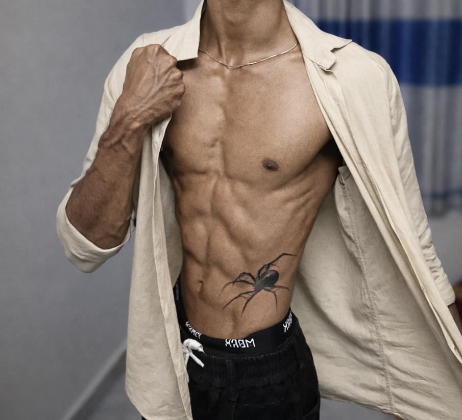 Clean, respectful guy who fucks like he means it – DM if you’re dripping