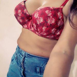 BEAUTIFUL GIRL FULL SERVICE WITH ROOM