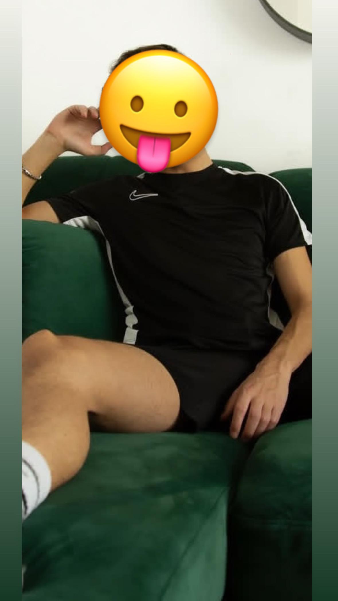 Real photo 😏.verry friendly I’m 24 years old