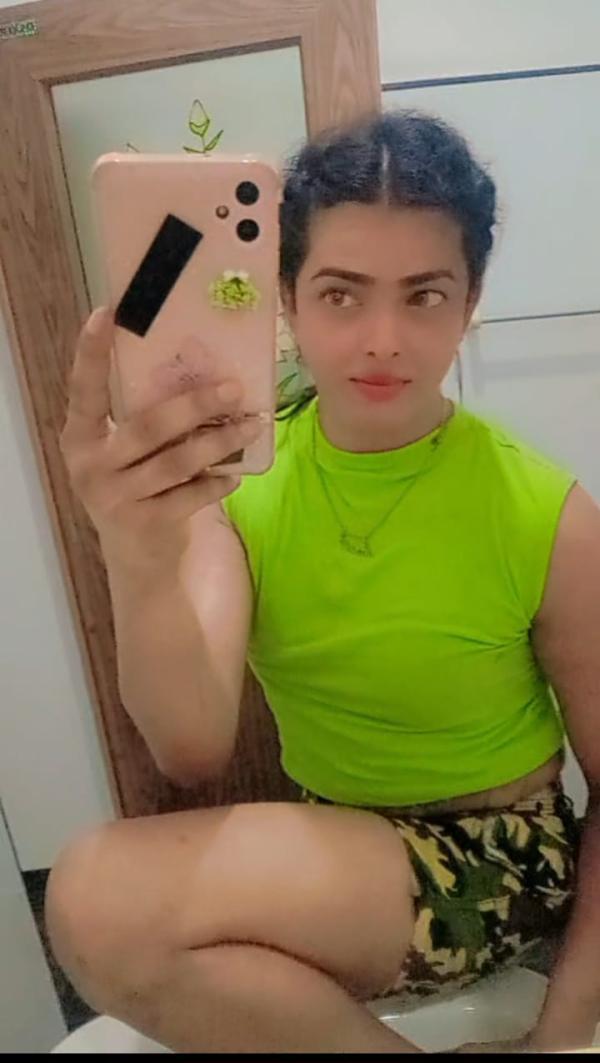 BEAUTIFUL SHEMALE FUL SERVICE