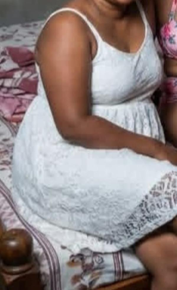 FULL SERVICE WITH BEAUTIFUL GIRLS