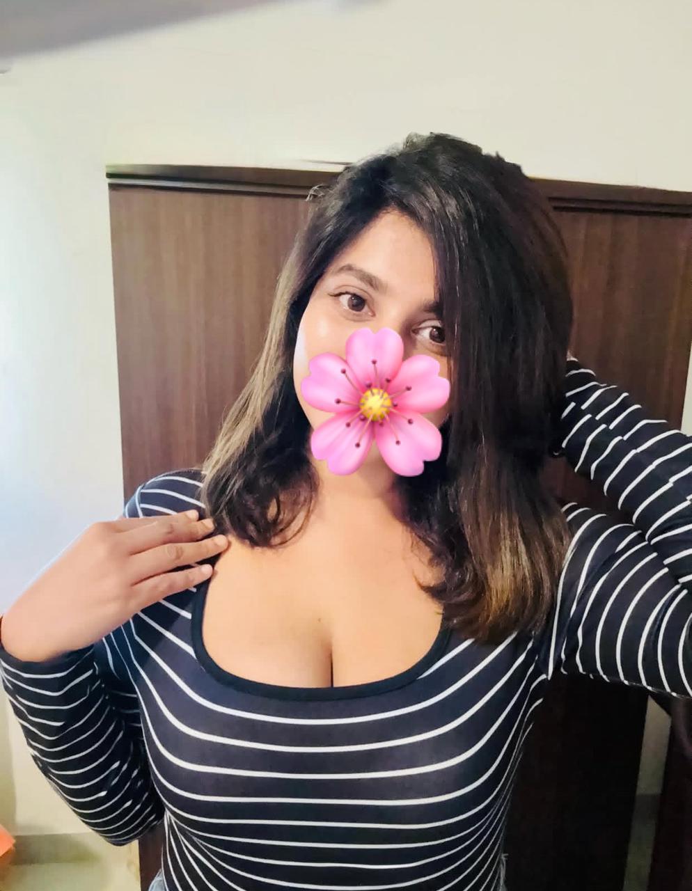 Genuine Tamil and sinhala cam show