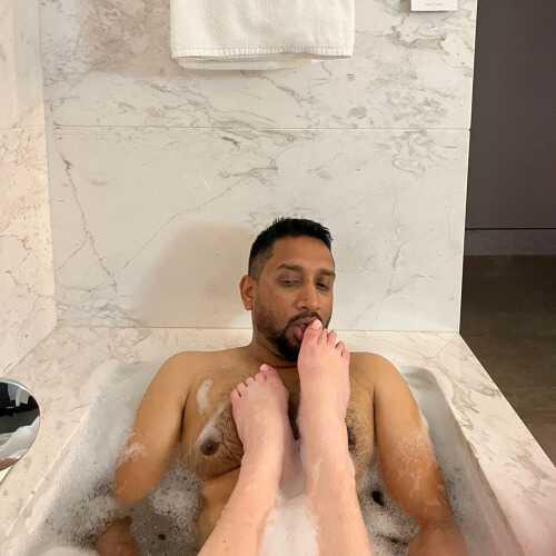 Man for companionship/ Fantasies/ sensual massages