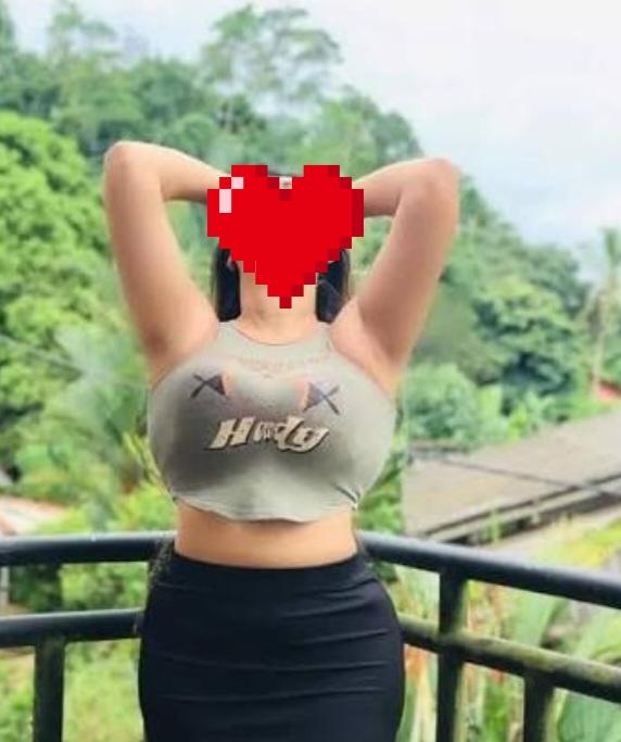 Full services whit cam show