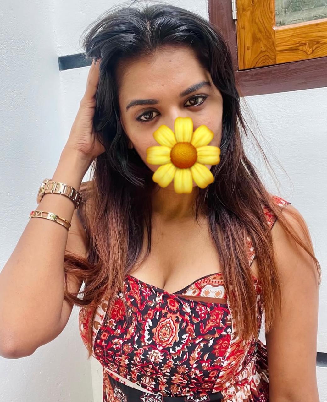 Genuine Tamil and sinhala cam show