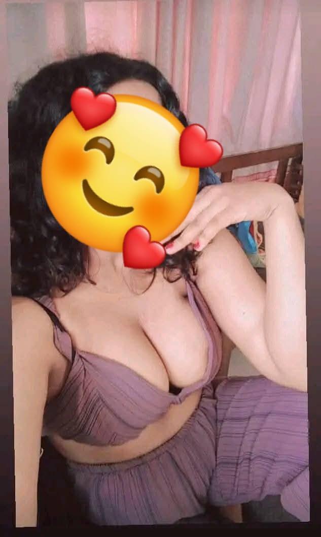 ❤️🪻🌸 ලස්සන සුදු කෙල්ලෙක්ගෙන් ගමුද හොද ෆන් එකක්