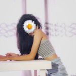 SLIM GIRL 22 YEARS OLD