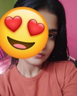 ලස්සනම ලස්සන චුටි කෙල්ලගේ රෝස පාට නංගි බබා බලන්න එන්න 🤗 ෂුවර් නැත්නම් 300ක්‌ දාලා අරන් බලලම ෂෝ එක ගන්න 🤭