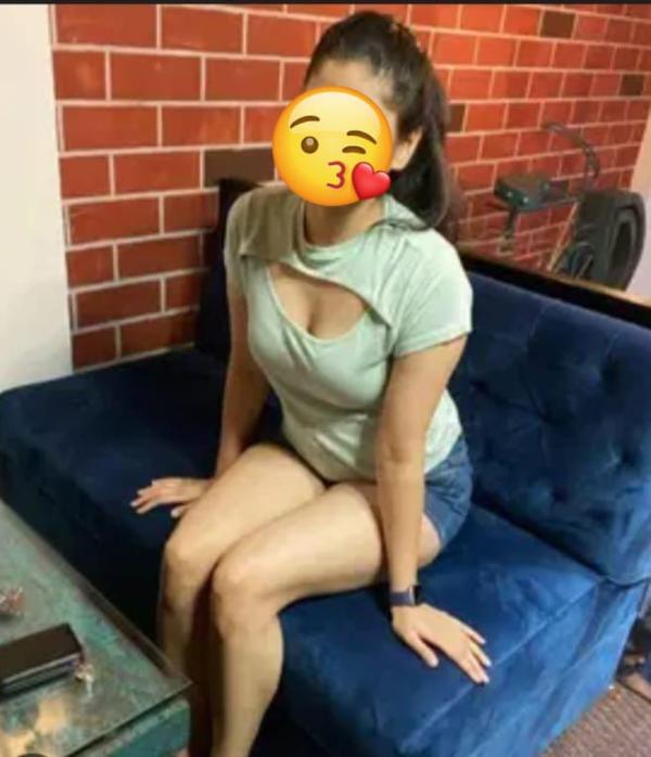 New sexy Girl at bambalapitiya full service & B2B 6500