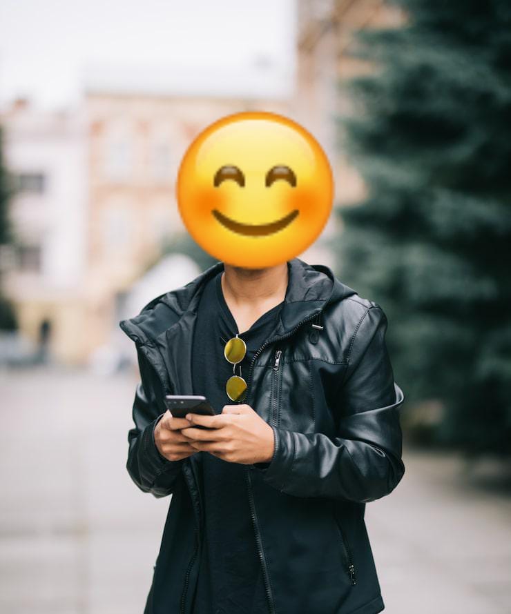 For women only. 👍 📵Avoid talking to men📵