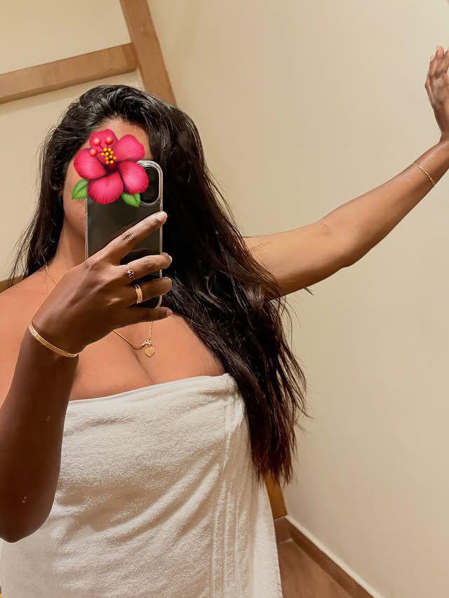 🥰With Room Full Service Rs 6500🥰