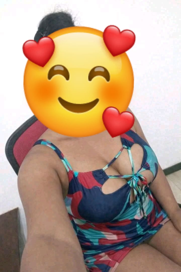 ☘️🪷🌸 ලස්සන සුදු කෙල්ලෙක්ගෙන් ගමුද හොද ෆන් එකක් ☘️🪻🪷