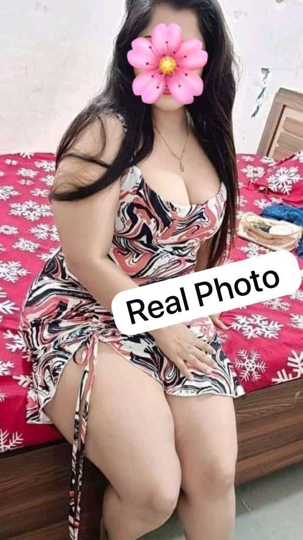 🥰With Room Full Service Rs 6500🥰