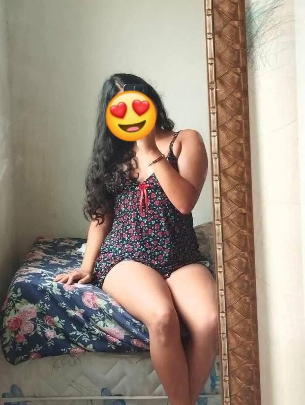Rs.300/= Beautiful Young Girl VVIP Cam Show Available 💦❤️👑