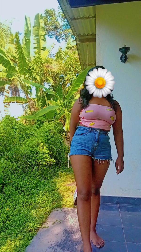 🌙✨️මීගමුවෙ වෙරලට✨️ 🍺ඇවිත් සෙට් වෙන යාමෙට 🌹 මාව අමතනවද, ✨️🌙 ✨️ හිත නිවන හොද කෑල්ලක් මම.. මම SANDU මීගමුව BEECH ROAD 🏖️️ROOM ,එකට එන්න 🏖️️ ☎ CALL AKAK දෙන්න ☎