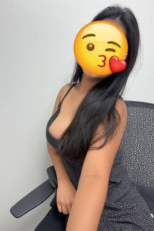 5000/= KOHUWALA DEHIWALA 🌻 RASHI ( Tamil girl )💎