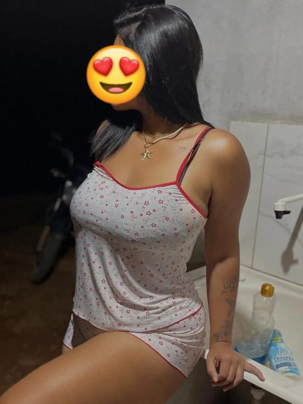 Rs.300/= Beautiful Young Girl VVIP Cam Show Available 💦❤️👑