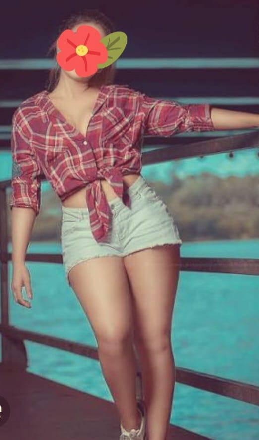 🌙✨️මීගමුවෙ වෙරලට✨️ 🍺ඇවිත් සෙට් වෙන යාමෙට 🌹 මාව අමතනවද, ✨️🌙 ✨️ හිත නිවන හොද කෑල්ලක් මම.. මම SANDU මීගමුව BEECH ROAD 🏖️️ROOM ,එකට එන්න 🏖️️ ☎ CALL AKAK දෙන්න ☎