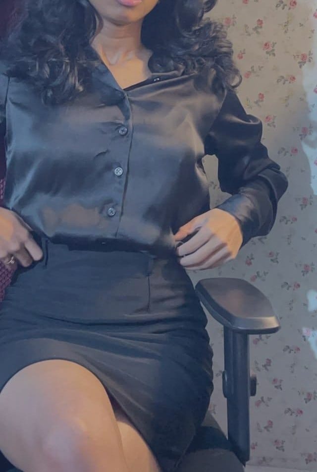 New Beautiful Young Office Lady Full Service Available In Matara 6000/= ( without Room )