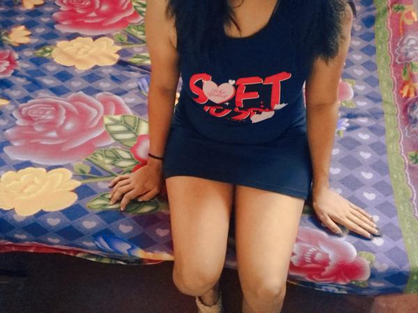 ඔයාගෙම Girl Friend වගේ ඔයාව Hug 🤗 කරගෙන ආදරෙන් neck kiss එකක් දීල තුරුල් කරන් ඉද්දි දැනෙන හැගීමත් එක්ක සෙක්ස් කරන කොට දැනෙන feeling එක විඳින්න එන්න..