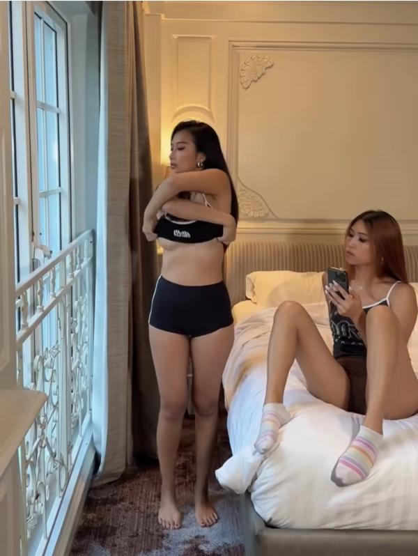 Thai Beautiful Girls Happy Full Body Massage