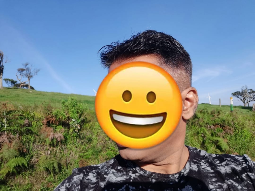 මිතුරියකට අරයුම්