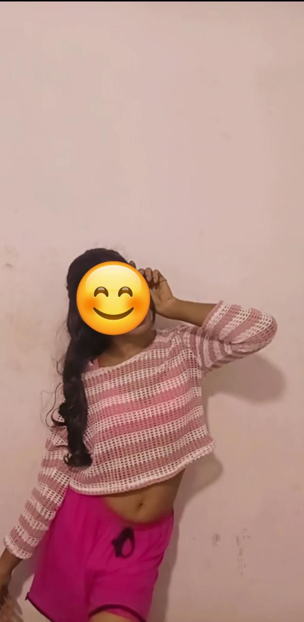ඉතාමත් ලස්සන කෙට්ටු කාන්තා සිරුරක් හැඩති කාන්තාවන්ටත් වඩා ඉතාමත් ලස්සන මා සමග එකතු වන්න ඔබත් එන්න😋❤️