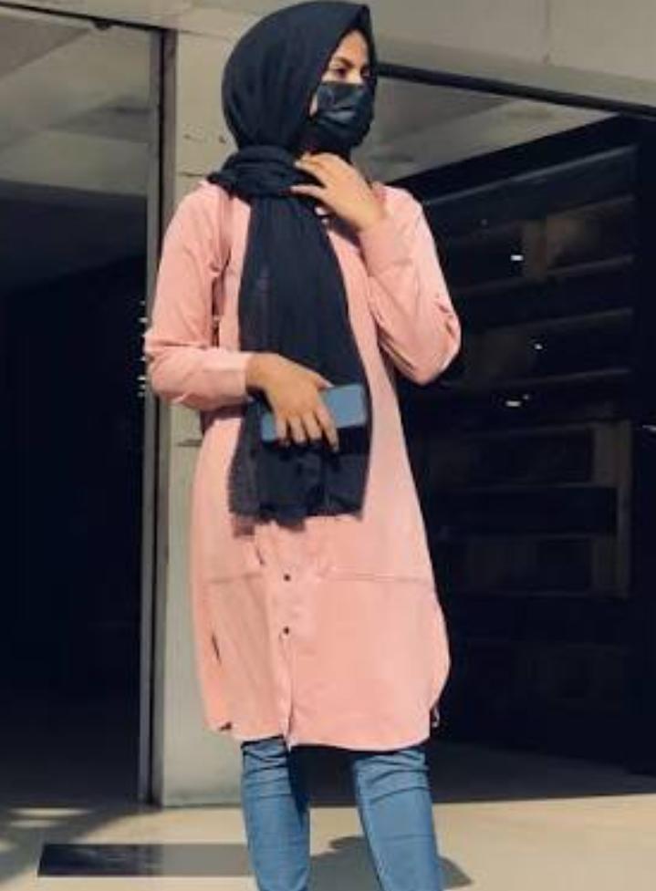 Live cam Muslim girl