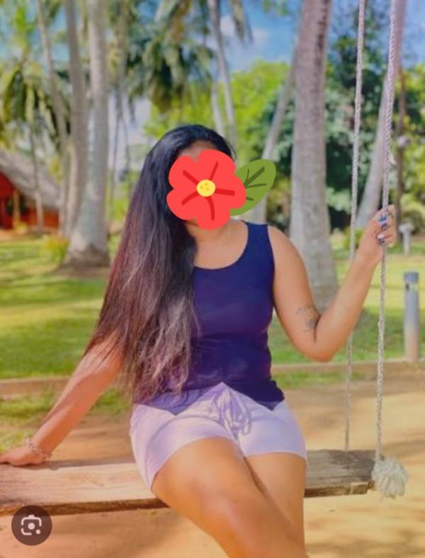 🌹ONE OURS ONE SHOT ❤✨️ 5000.00✨️ONE OURS TWO SHOT 6000.00🌹FULL NIGHT 25 000.00🌹මම තරු ඔබ වෙනුවෙන්මයි.👍🍌☝