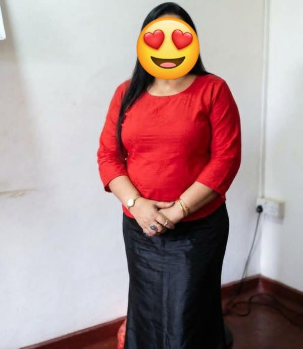 Hot 42 Years Mature Lady – Full Body Massage & More 🔥