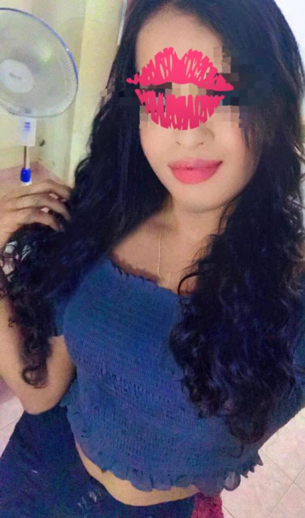 Hai I’m Gunuine Shemale Colombo Colombo 4 Today special for you🍎 I’m Niha 👸👸