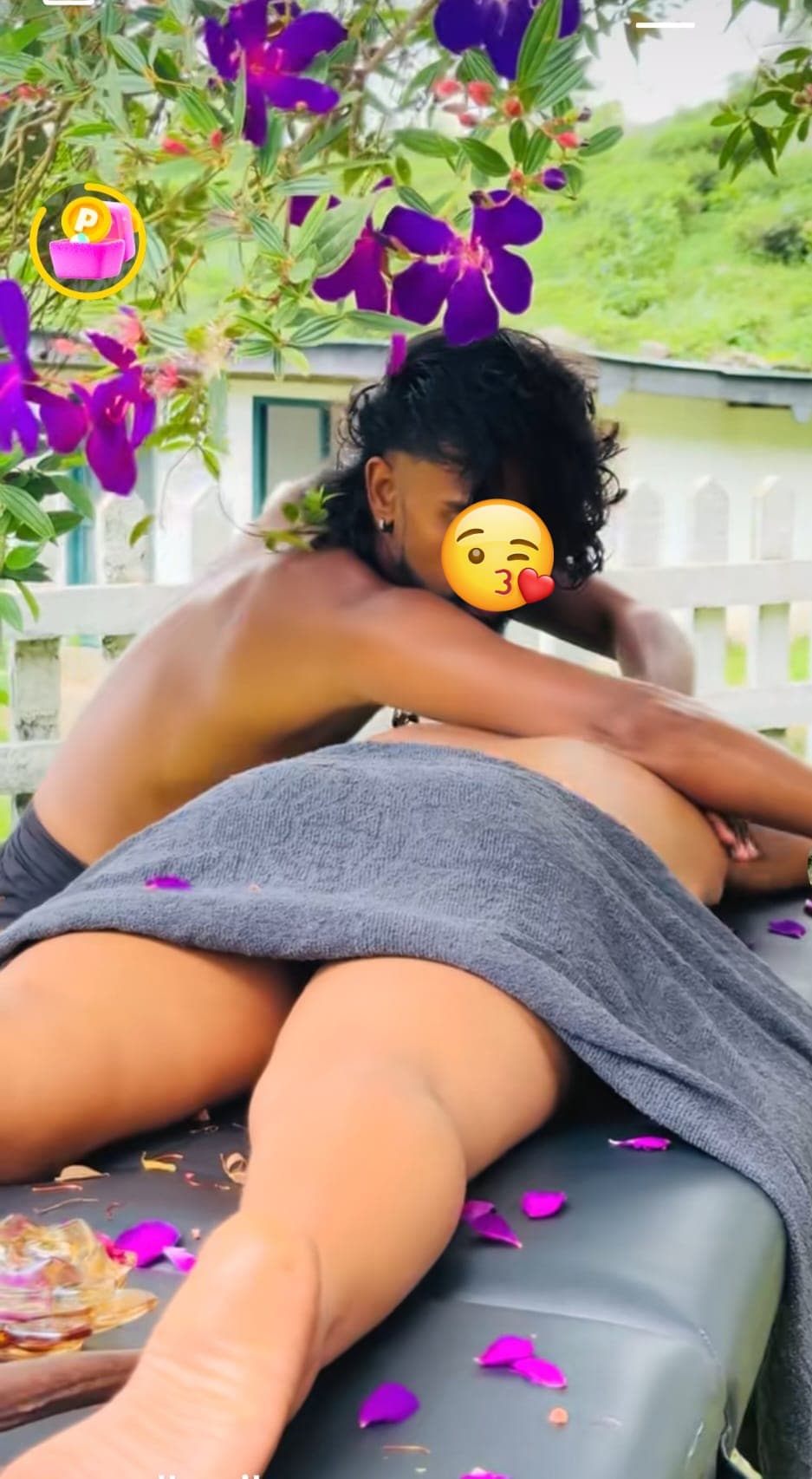 ladies in couples only ජෝඩු වල කාන්තාවන් පමණි