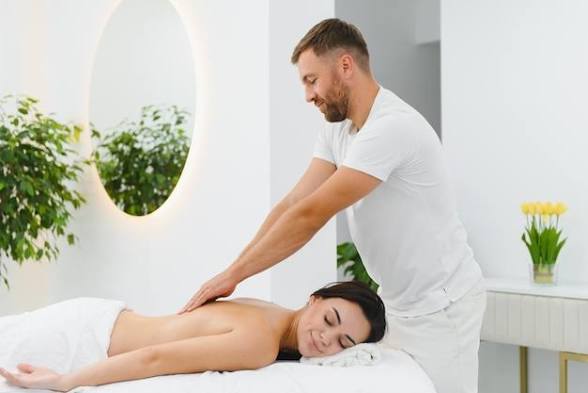 MASSAGE SERVICE FOR LADIES ONLY 👸✅කාන්තාවන් සදහා පමණයි.NO AGE LIMIT 👍 📵පිරිමින් කතා කිරීමෙන් වලකින්න📵