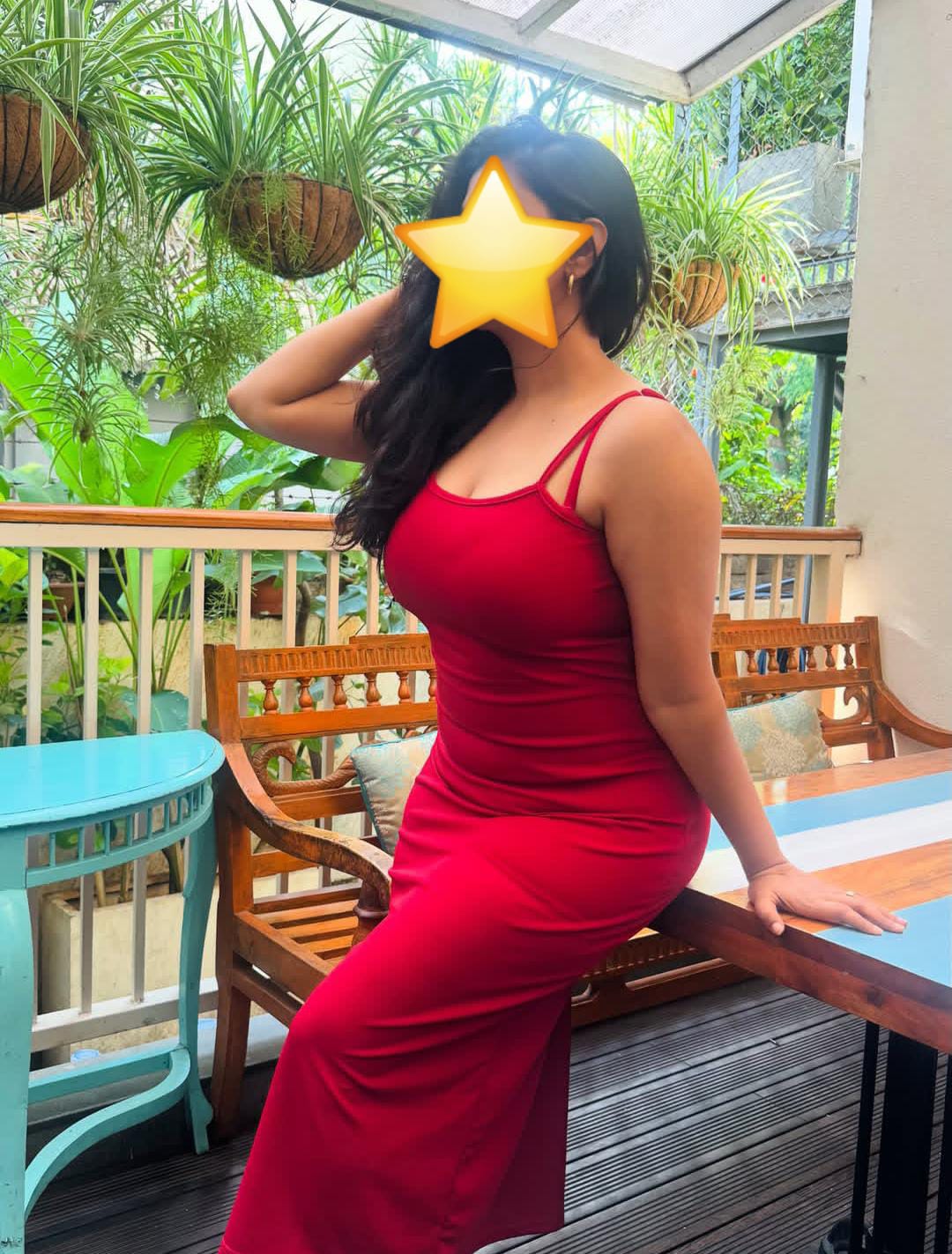 One Shot 1 Shot 8000/= Full Service Available Beautiful Girl Location: නුගේගොඩ / නාවල