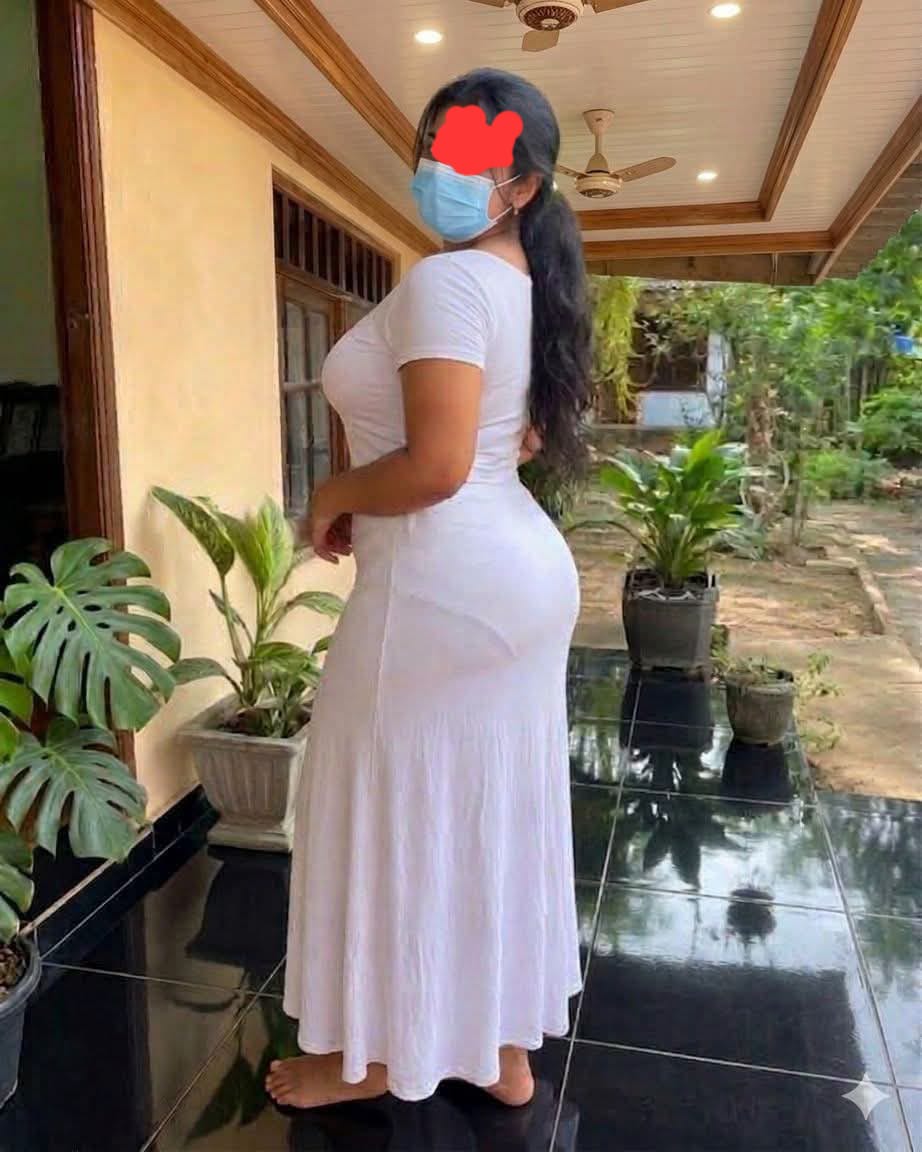 Hot 35 Years Mature Lady 🔥