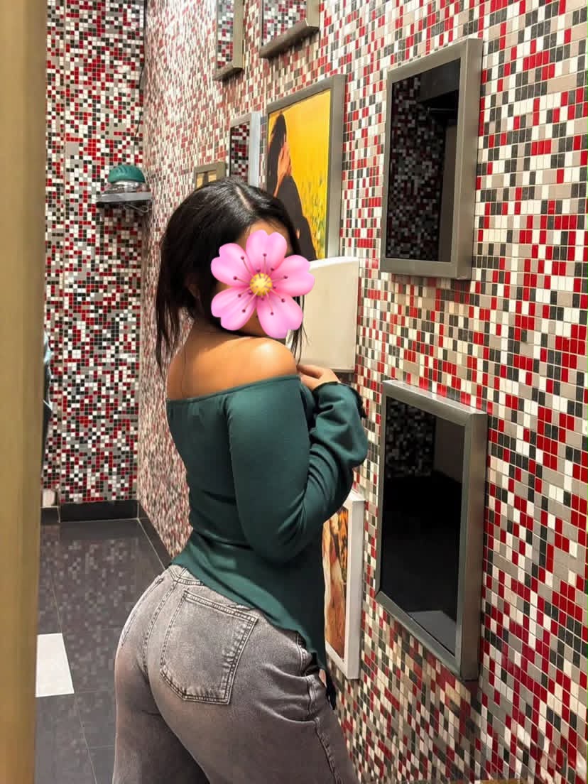 ♻️🫂 VIP GENUINE FULL SERVICE 🫂l♻️ Sinhala and Tamil Modeling Girls. Age 18 to 28 years girls. SELECT YOUR DREAM GIRLS. Safe Apartment Service. OUT SIDE VISIT VVIP COLITYS