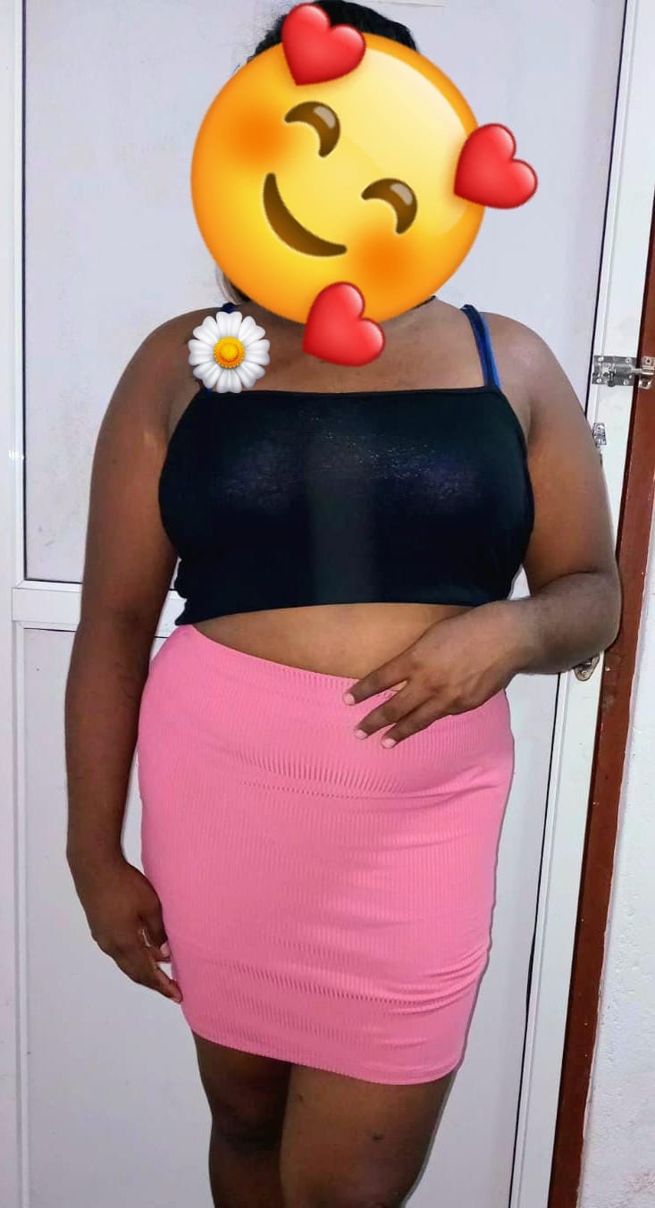 FULL SERVICE CHABBY GIRL 1 ශොට් RS 5500 මගෙ ඇත්ත පොටො එකක් තියෙන්නේ